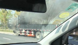 网友爆料货车事件视频大全,网友爆料惊心动魄瞬间回顾