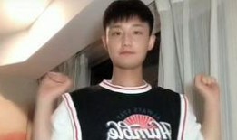 抖音帅哥吃瓜网红视频